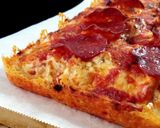 Foto del paso 26 de la receta: Pizza estilo Detroit {desde la ciudad del motor}