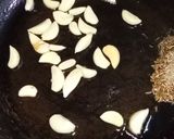 A picture of step 2 of Rajasthani style garlic chutney.