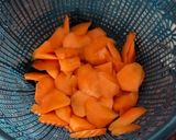 Foto langkah ke 1 dari resep Sayur Bening WarnaWarni.