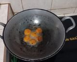 Foto langkah ke 4 dari resep Bola ubi crispy.