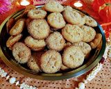 गुबगुबीत फुगलेले जाळीदार अनारसे (anarse recipe in marathi) रेसिपी स्टेप 9 फोटो 