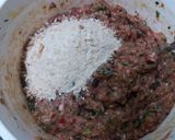 Foto del paso 2 de la receta: Hamburguesas de picada de pollo caseras