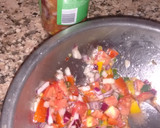 Foto del paso 1 de la receta: Salsa criolla colorida