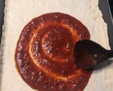 Pizza magyarosan (tükörtojással, kolbásszal, szalonnával... hm...) recept fázis 2 fotója