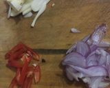Foto langkah ke 2 dari resep Tumis Jamur Kuping dengan Bakso & Daun So/Daun Melinjo.