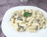 صورة لخطوة 3 من وصفة مكرونه بالمشروم والصوص الابيض والنعناع والزيتون