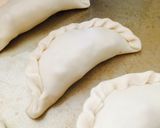 Foto del paso 6 de la receta: Empanadas de Pollo, Chorizos Argentinos y Queso