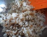Foto langkah ke 2 dari resep Okaka Onigiri.