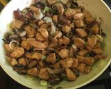 Sonkás, csirkemelles tészta recept fázis 4 fotója