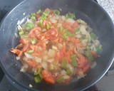 Foto del paso 1 de la receta: Arroz con chipirones y gambas
