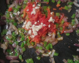 Foto del paso 3 de la receta: Chipirones con almejas y calamares en salsa