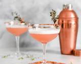 Rose-scented strawberry cocktails recipe step 1 photo