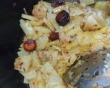A picture of step 3 of Hari pyaz Aloo !.