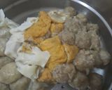 Foto langkah ke 1 dari resep Seblak Pentol.