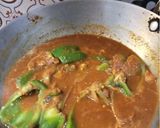 A picture of step 4 of Green shimla mirch gravy.