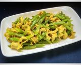 Foto langkah ke 4 dari resep Tumis Buncis Usus Ayam.