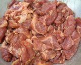 รูปขั้นตอนการทำที่ 1 ของ สันคอหมูแดดเดียว (ใช้เตาอบ)