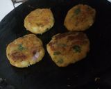 टिक्की बर्गर(tikki burger recipe in hindi) रेसिपी चरण 5 फोटो