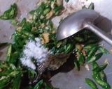 Foto langkah ke 2 dari resep Sawi putih bumbu lombok ijo.