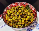 A picture of step 4 of Green pigeon pea usli (stir fried lentils).