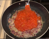 Foto del paso 4 de la receta: Almejas en salsa de tomate