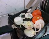 A picture of step 6 of Paneer and vegetable rice sizzler.