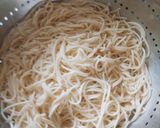 A picture of step 1 of Sooji noodles healthy version.