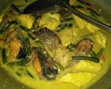 Foto langkah ke 8 dari resep Ikan patin kuah kuning.