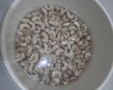 Foto langkah ke 1 dari resep Tips Kacang Mete Goreng Renyah.