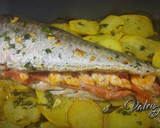 Foto del paso 4 de la receta: Merluza rellena de langostinos y ahumados