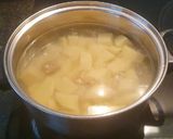 Foto del paso 1 de la receta: Guisado de patatas con albóndigas
