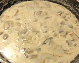 Foto langkah ke 2 dari resep Pancake Cheese Mushroom Sauce.