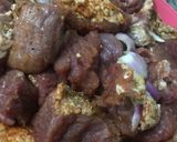 A picture of step 1 of Kachay qeema kabab.