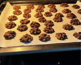 Foto langkah ke 6 dari resep Chocolate Butter Cookies.