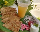 A picture of step 19 of Aloo Bharay parathay.