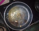 A picture of step 5 of Tricolour chicken stir fried noodles.