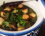 A picture of step 6 of Lehsuni aloo palak.