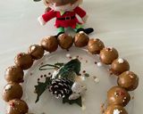 A picture of step 5 of Gulab jambu wreath.