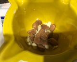 Foto del paso 5 de la receta: Fricandó de ternera con puré de patata y emulsión de aceite de trufa