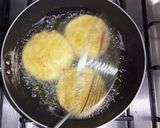A picture of step 7 of Bread Pockets 🤤🥙.