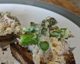A picture of step 7 of Crab + asparagus salad (on toast).