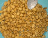 A picture of step 5 of Wheaty crackles.