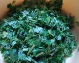 A picture of step 1 of Coriander Salad.