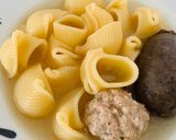 Foto del paso 6 de la receta: Sopa de fideos con “pilota”/sopa de galets