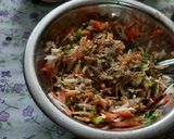 A picture of step 3 of Carrot and radish salad.