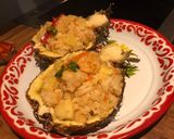 A picture of step 8 of Thai Pineapple fried rice.