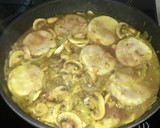 Foto del paso 3 de la receta: Medallones de merluza en salsa