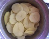 صورة لخطوة 1 من وصفة بطاطس بالبشاميل 🤤😭❤️