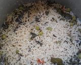 A picture of step 5 of Peas pulao.