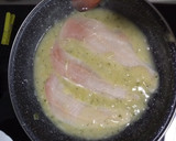 Foto del paso 5 de la receta: Merluza en salsa de cebolla (a mi manera)